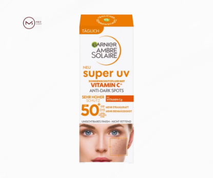 تصویر  فلوئید ضدآفتاب صورت گارنیه آمبر سولر Super UV با ویتامین C و SPF 50+